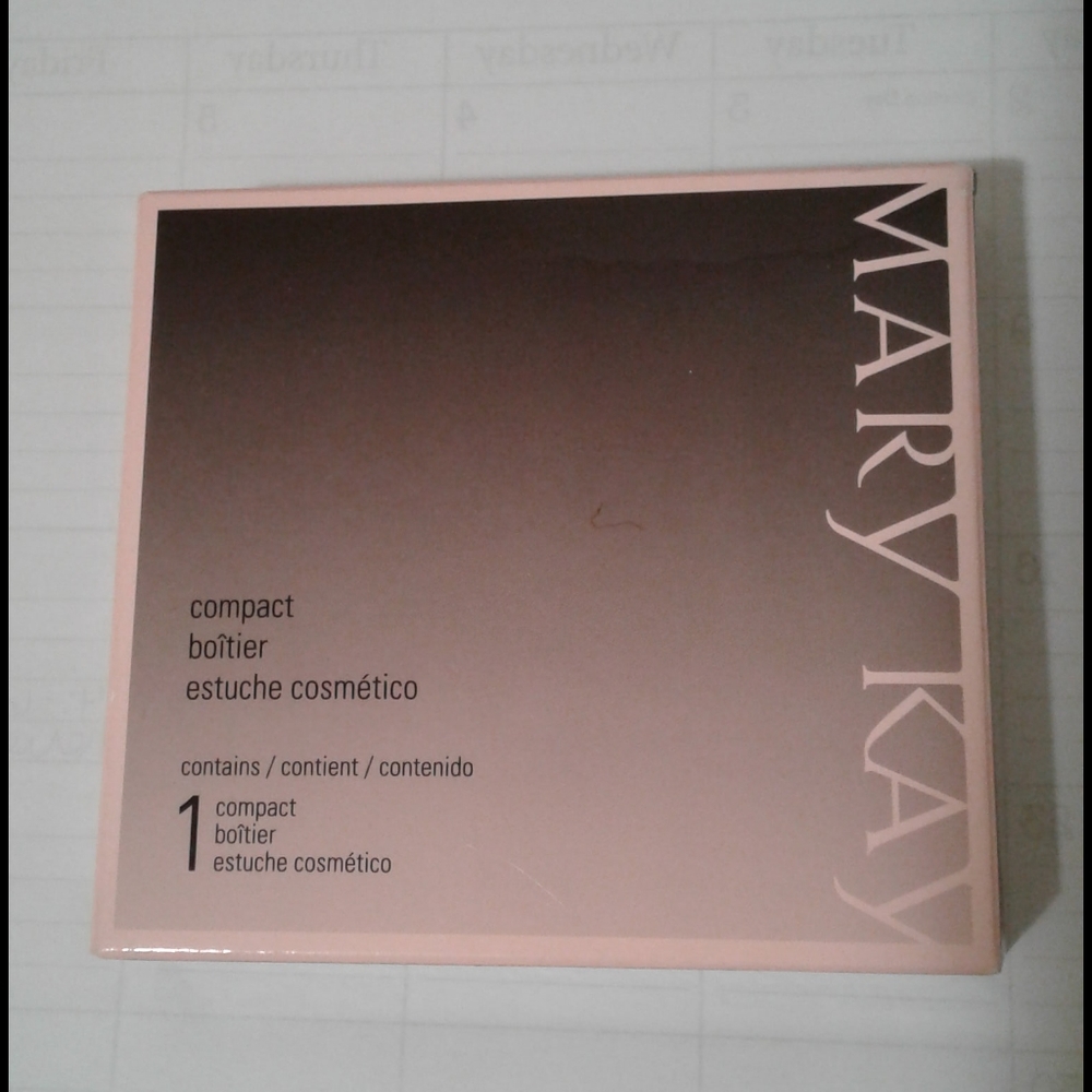 Mary Kay Compact New in box